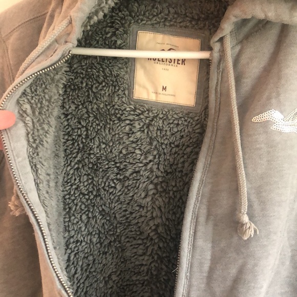 Hollister Hoodie - Picture 3 of 5